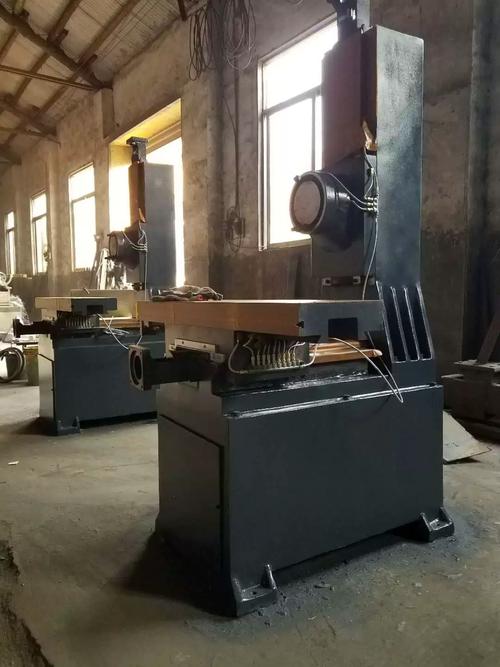 小型數(shù)控銑床光機(jī)供貨商，小型數(shù)控銑床光機(jī)